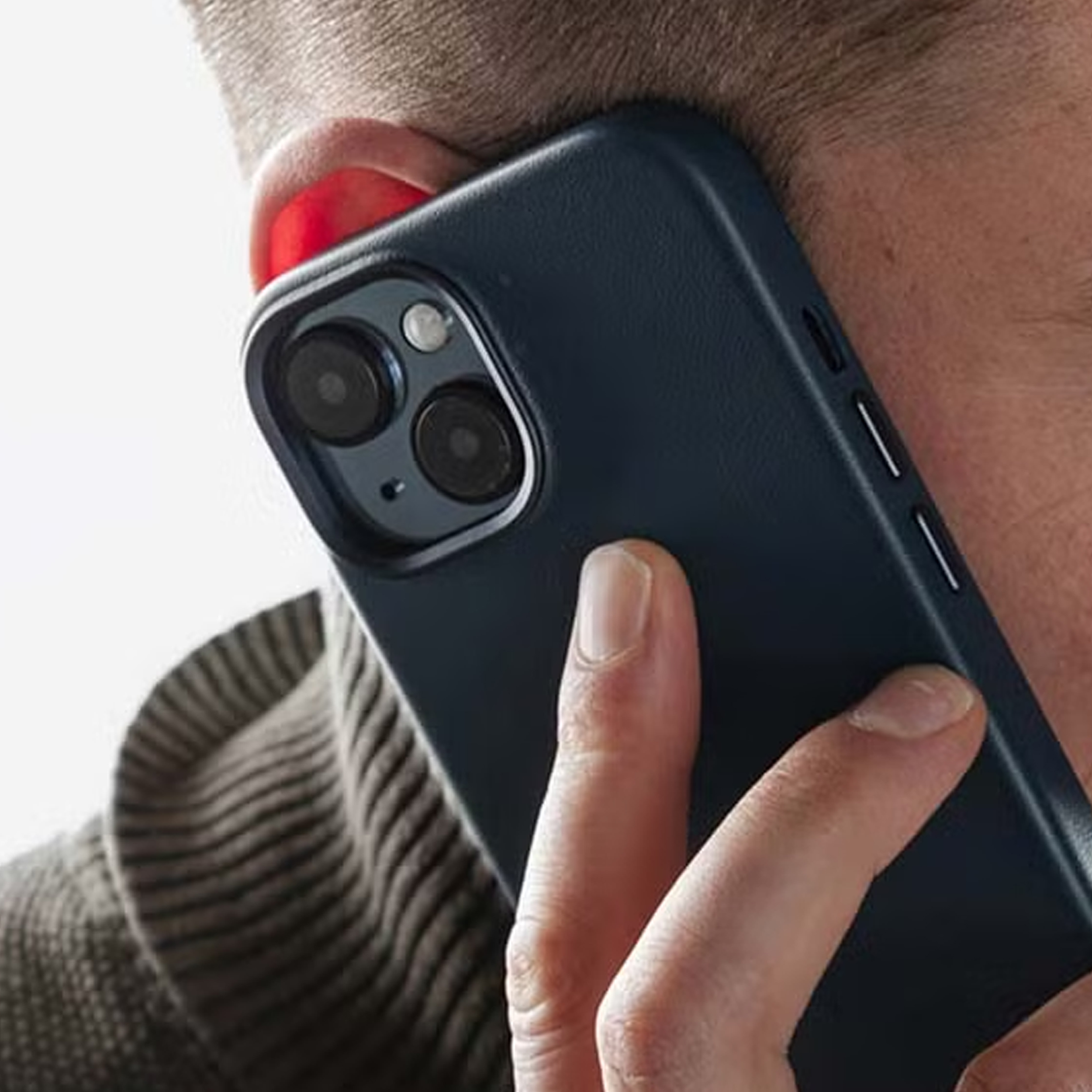 alkaya. | LUCID Pu Leather Case kompatibel mit Magsafe dunkelblau, iPhone 16 Pro Max